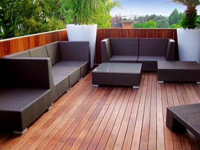 parquet in legno , in laminato e scale in legno